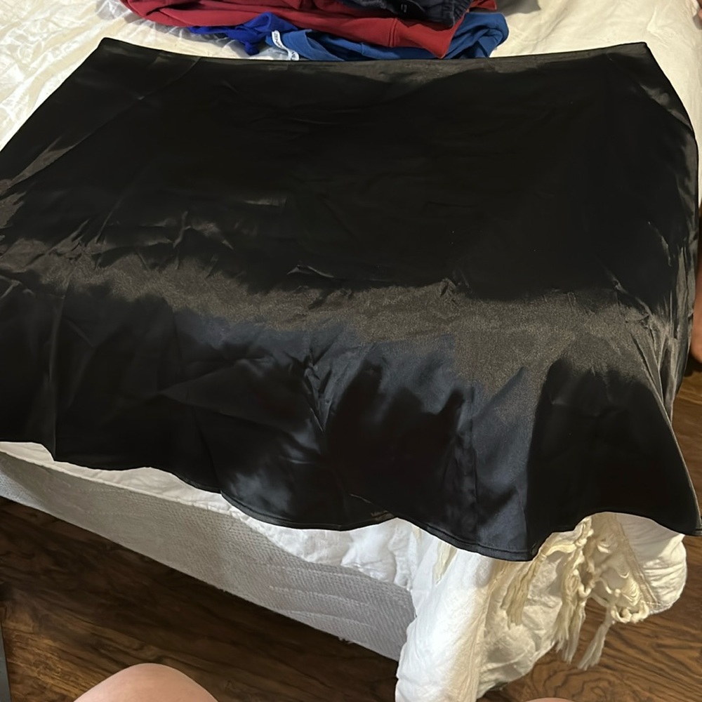 Shein black satin mini skirt
